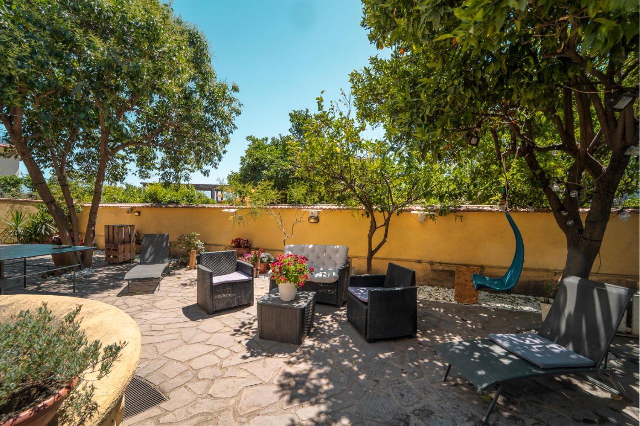 Domus Vesuvia Bed & Breakfast Торе Анунциата Екстериор снимка